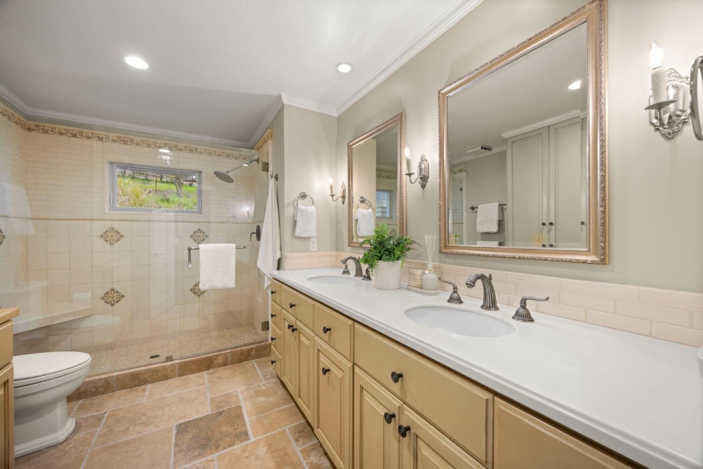 Detail Gallery Image 63 of 120 For 27600 Edgerton Rd, Los Altos Hills,  CA 94022 - 4 Beds | 4/1 Baths