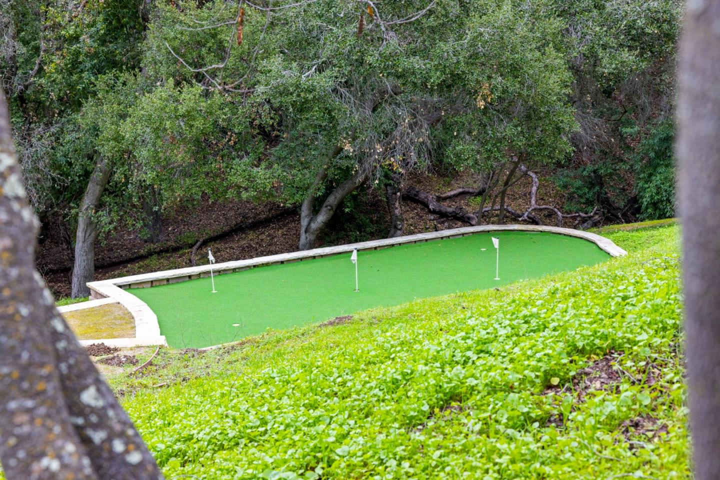 Detail Gallery Image 88 of 120 For 27600 Edgerton Rd, Los Altos Hills,  CA 94022 - 4 Beds | 4/1 Baths