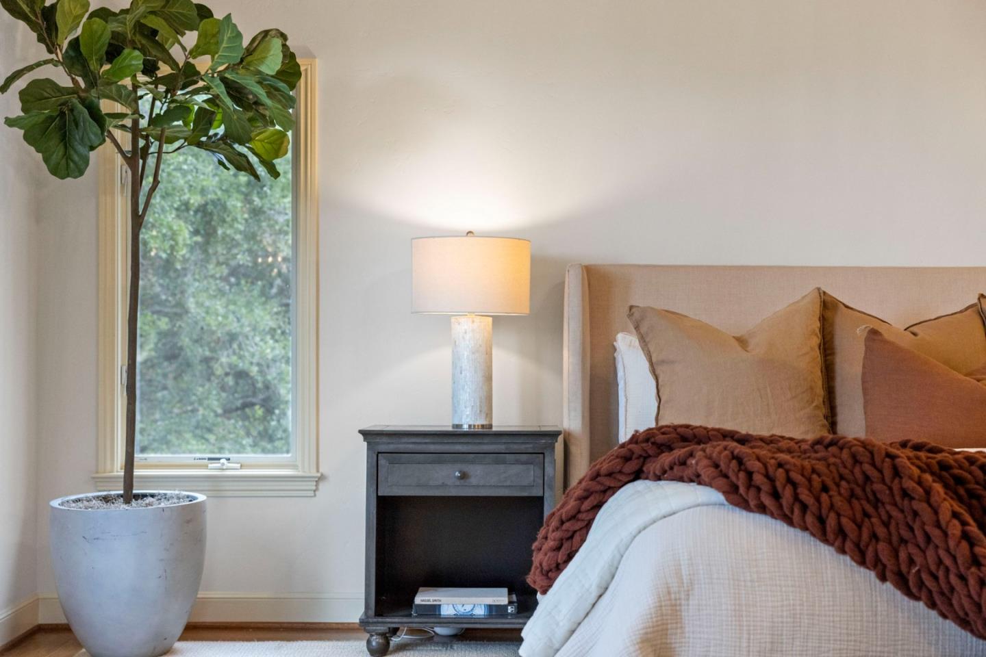 Detail Gallery Image 94 of 120 For 27600 Edgerton Rd, Los Altos Hills,  CA 94022 - 4 Beds | 4/1 Baths