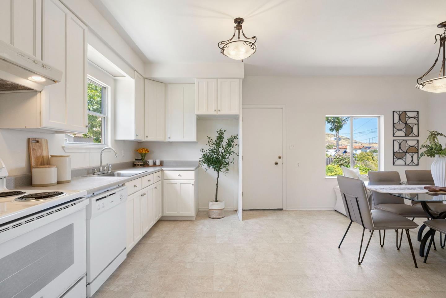 Detail Gallery Image 23 of 42 For 423 Walnut Ave, South San Francisco,  CA 94080 - 3 Beds | 2 Baths