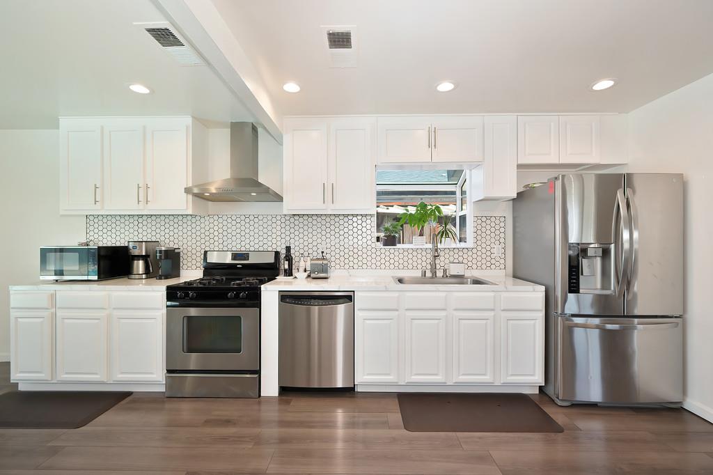Detail Gallery Image 20 of 48 For 7044 Linwood Way, Sacramento,  CA 95828 - 4 Beds | 2 Baths
