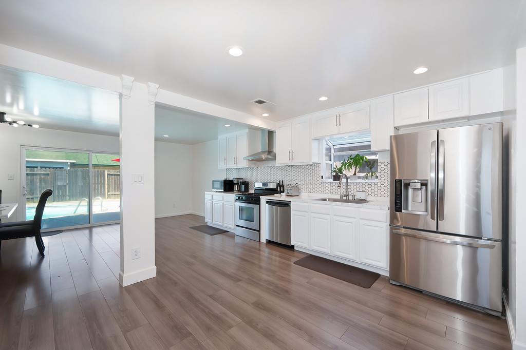 Detail Gallery Image 21 of 48 For 7044 Linwood Way, Sacramento,  CA 95828 - 4 Beds | 2 Baths