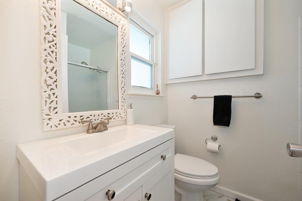 Detail Gallery Image 30 of 48 For 7044 Linwood Way, Sacramento,  CA 95828 - 4 Beds | 2 Baths