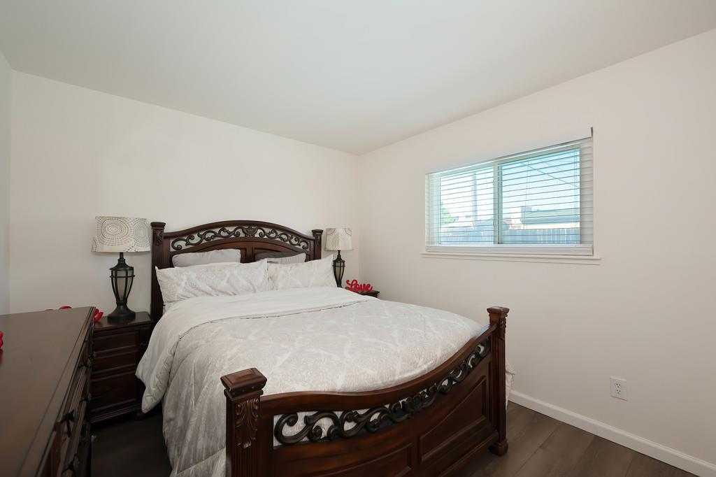 Detail Gallery Image 31 of 48 For 7044 Linwood Way, Sacramento,  CA 95828 - 4 Beds | 2 Baths