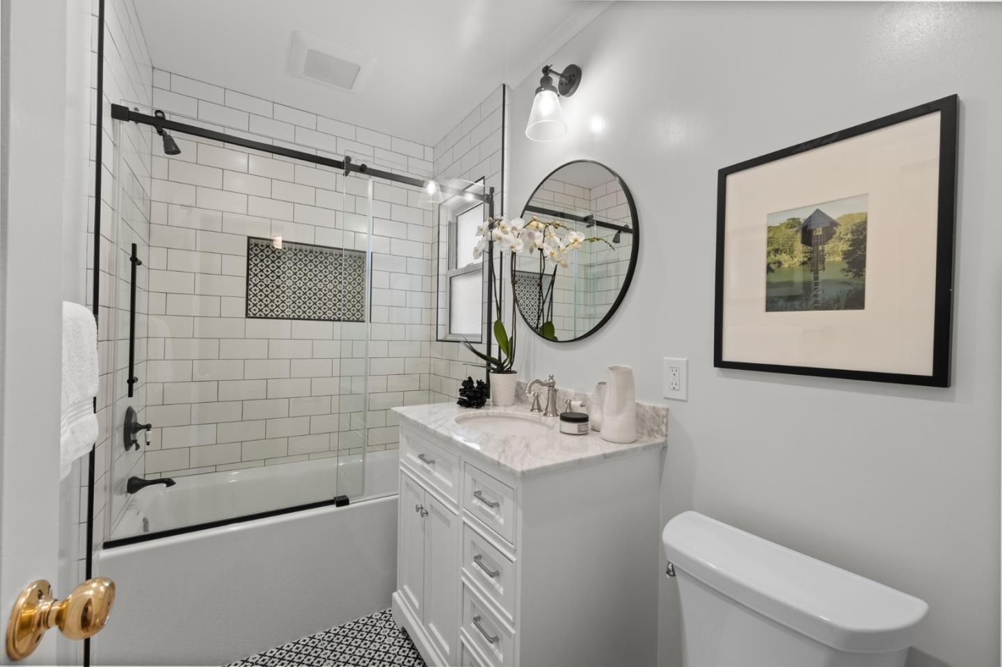 Detail Gallery Image 30 of 59 For 406 Heather Ln, San Mateo,  CA 94403 - 5 Beds | 3 Baths