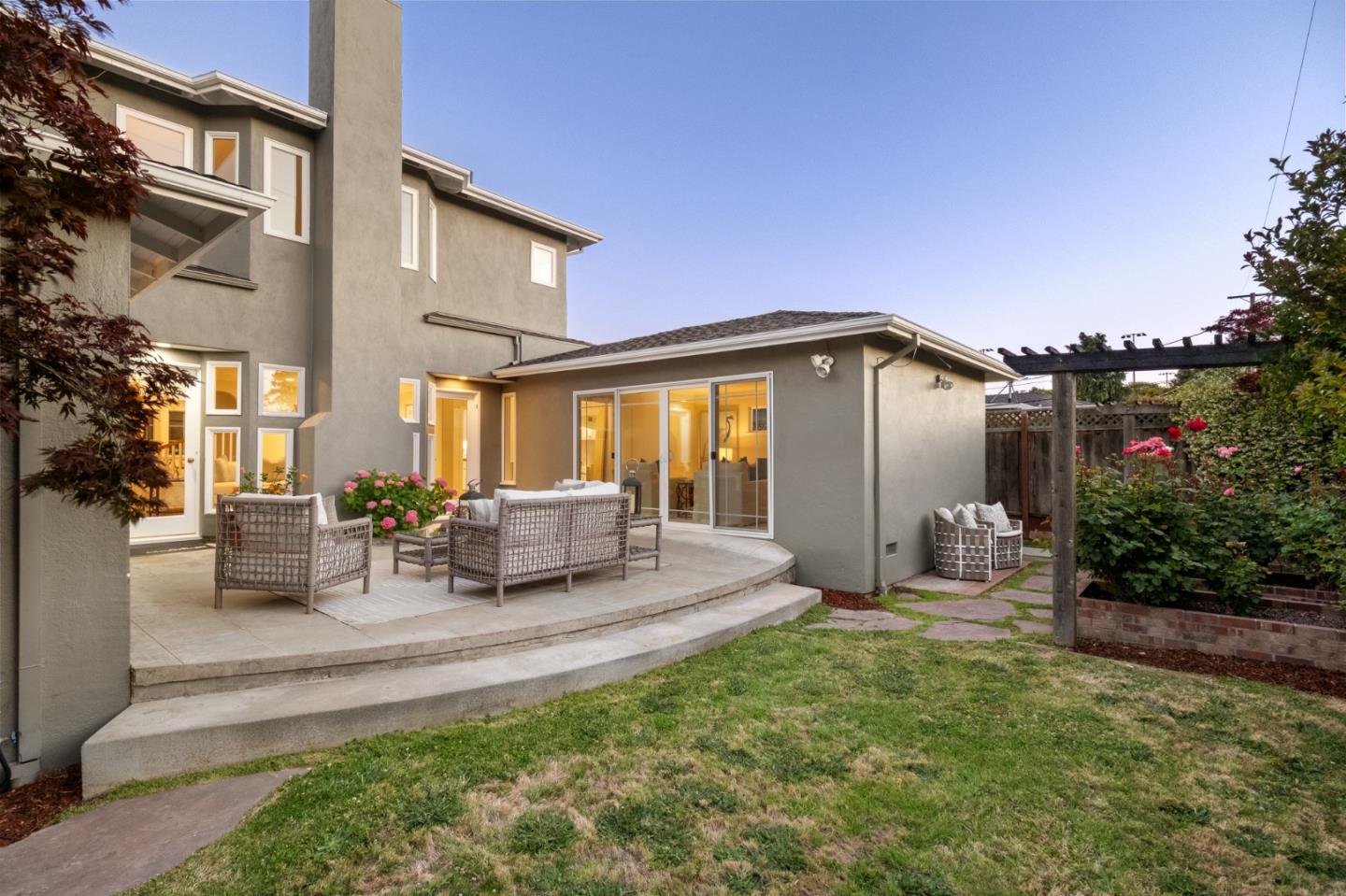 Detail Gallery Image 40 of 59 For 406 Heather Ln, San Mateo,  CA 94403 - 5 Beds | 3 Baths