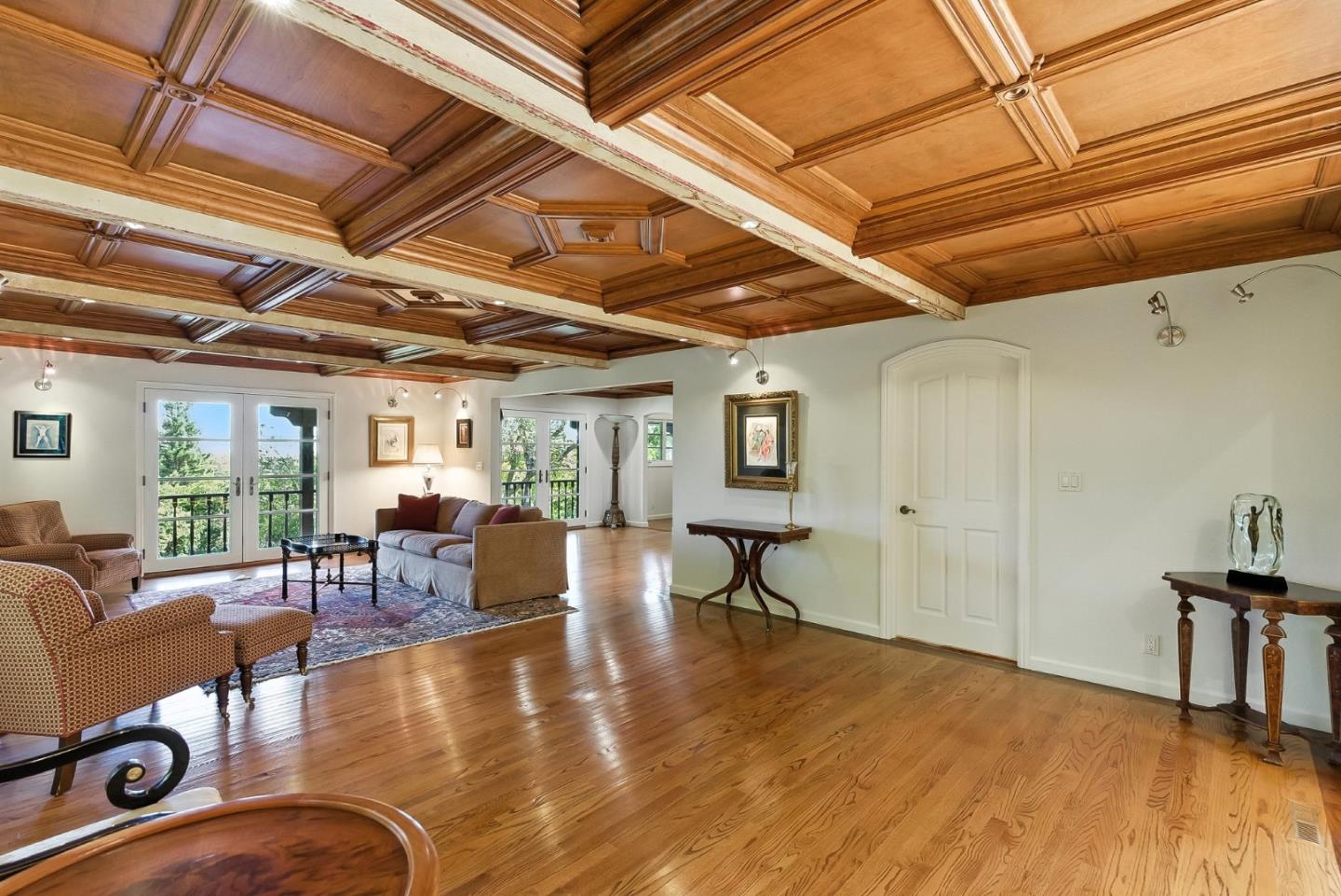Detail Gallery Image 23 of 70 For 11510 Summit Wood Rd, Los Altos Hills,  CA 94022 - 5 Beds | 6 Baths