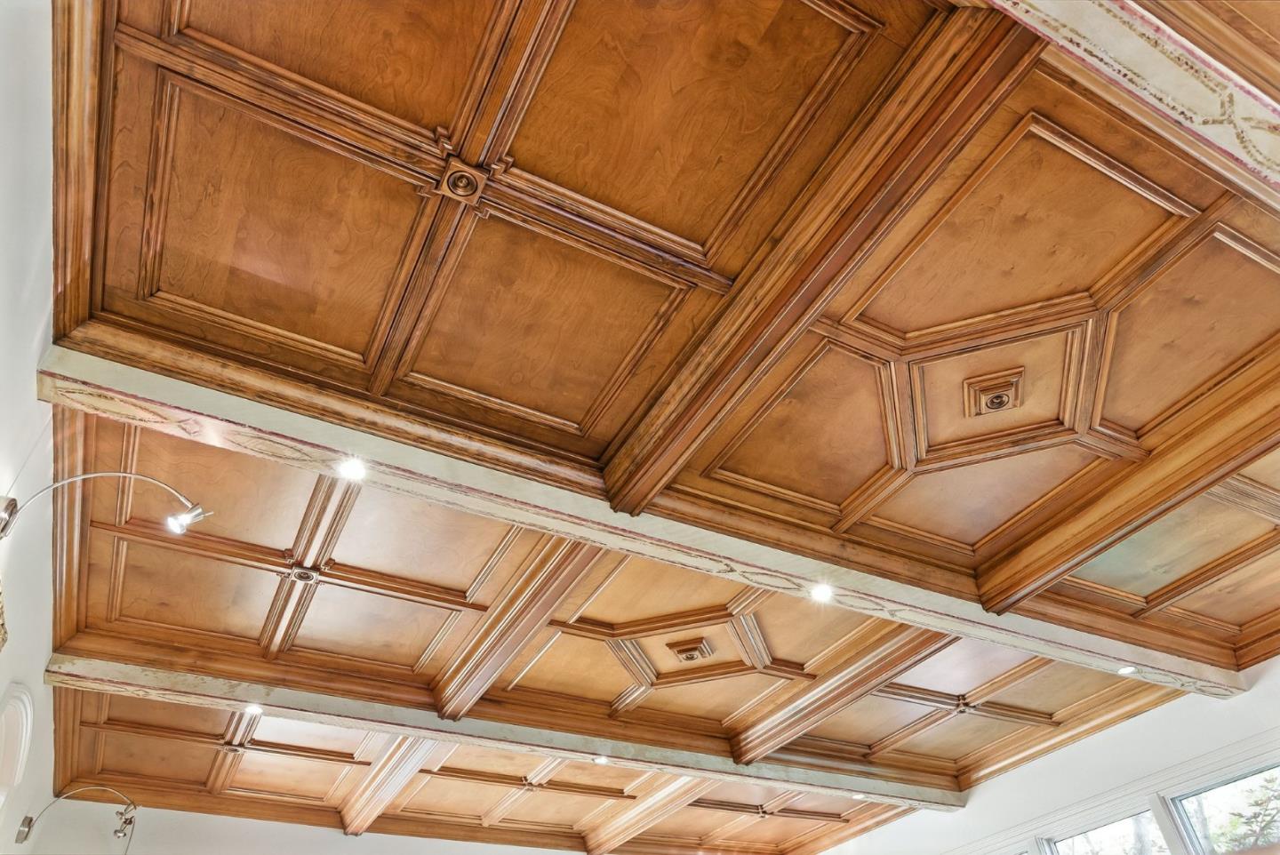 Detail Gallery Image 24 of 70 For 11510 Summit Wood Rd, Los Altos Hills,  CA 94022 - 5 Beds | 6 Baths