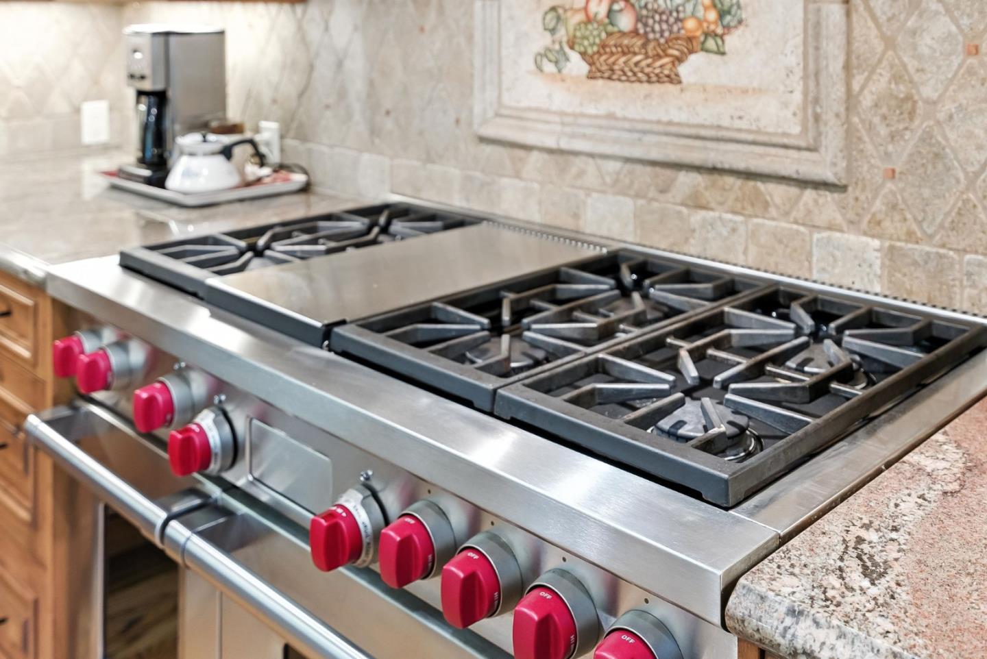 Detail Gallery Image 30 of 70 For 11510 Summit Wood Rd, Los Altos Hills,  CA 94022 - 5 Beds | 6 Baths