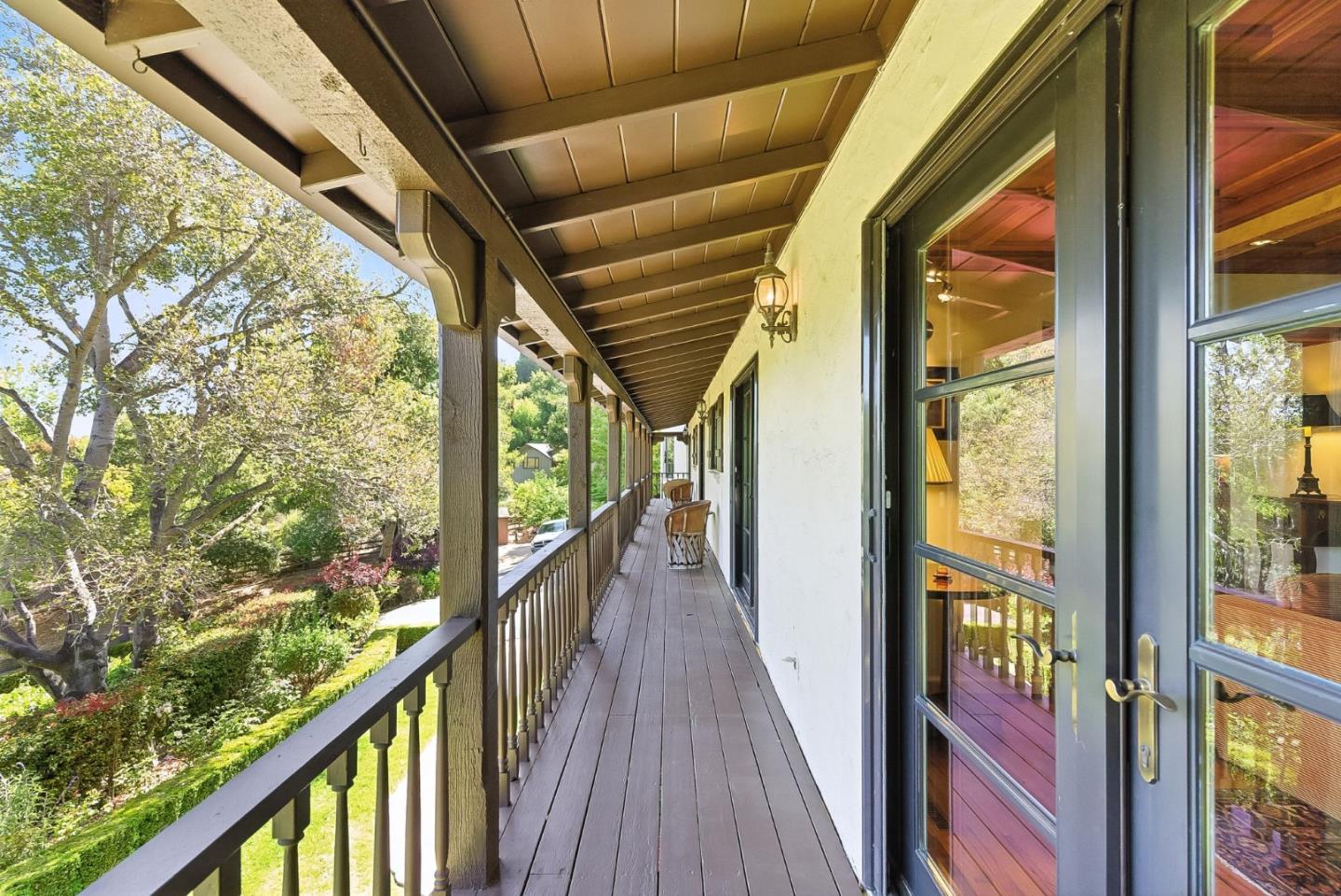 Detail Gallery Image 31 of 70 For 11510 Summit Wood Rd, Los Altos Hills,  CA 94022 - 5 Beds | 6 Baths