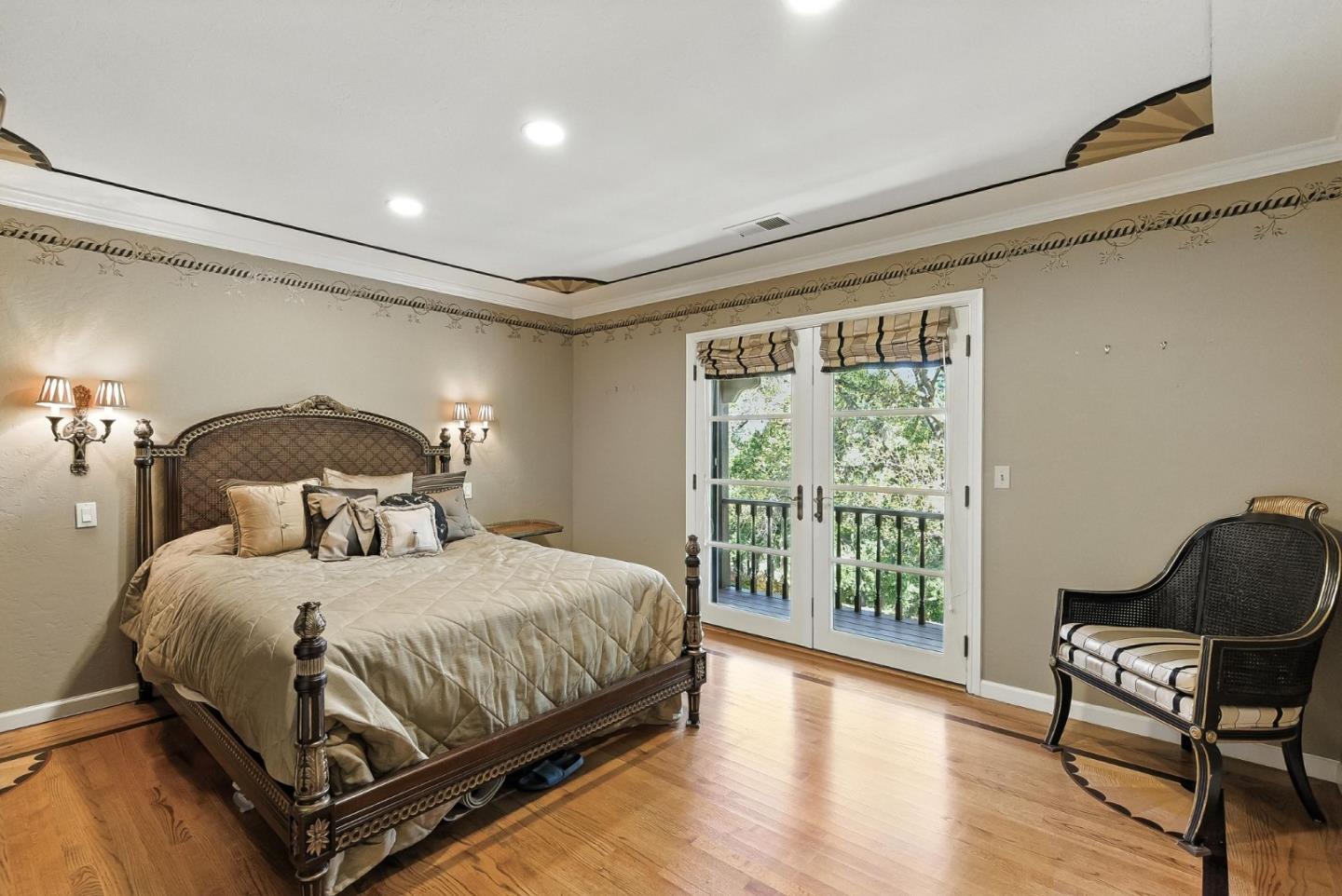 Detail Gallery Image 38 of 70 For 11510 Summit Wood Rd, Los Altos Hills,  CA 94022 - 5 Beds | 6 Baths