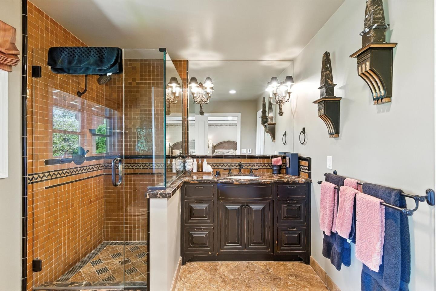 Detail Gallery Image 40 of 70 For 11510 Summit Wood Rd, Los Altos Hills,  CA 94022 - 5 Beds | 6 Baths