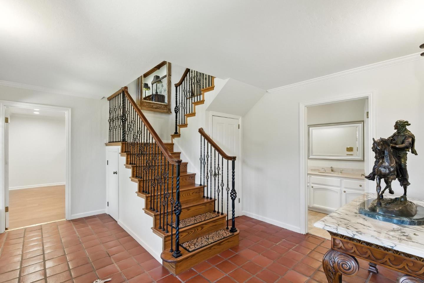 Detail Gallery Image 41 of 70 For 11510 Summit Wood Rd, Los Altos Hills,  CA 94022 - 5 Beds | 6 Baths