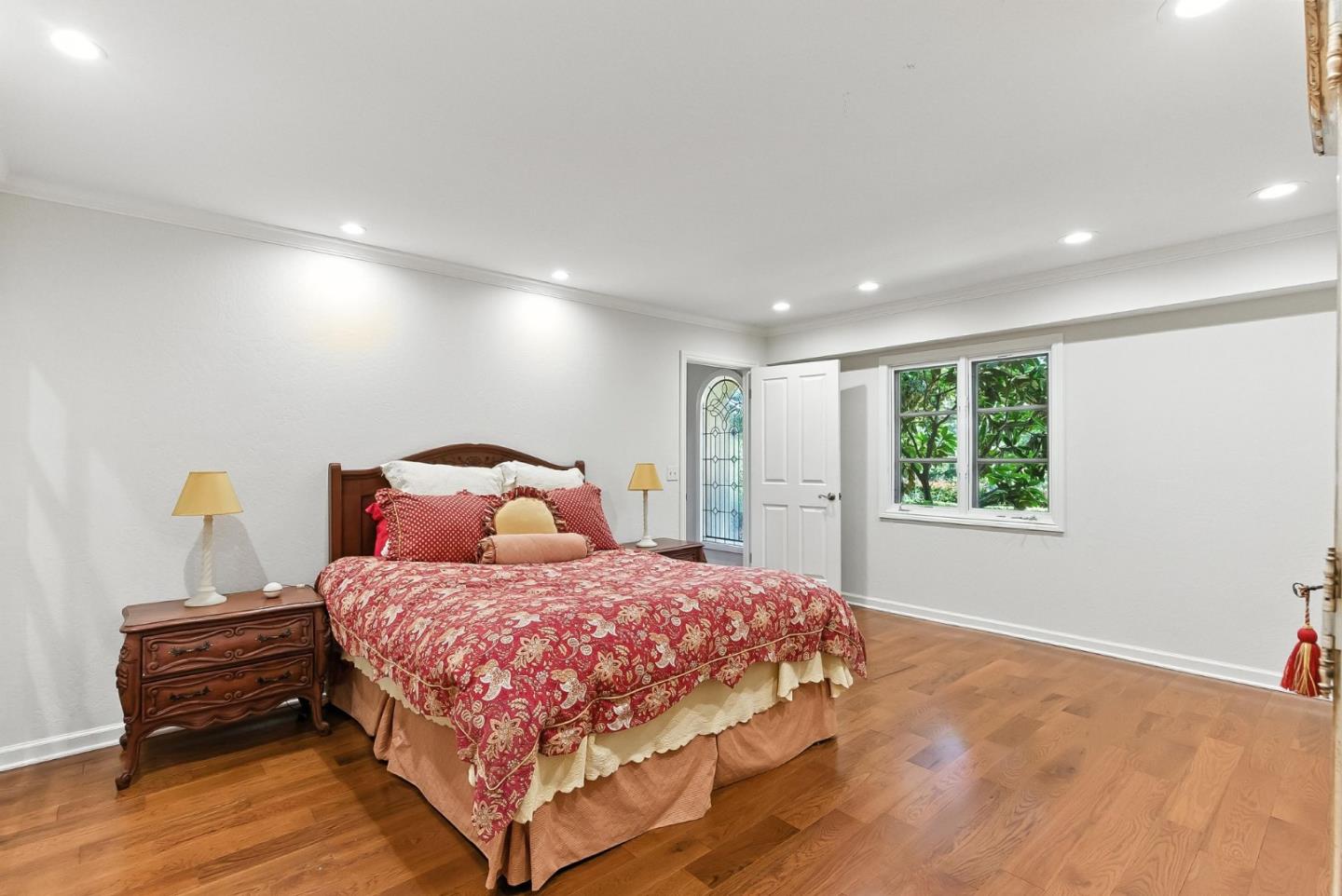 Detail Gallery Image 46 of 70 For 11510 Summit Wood Rd, Los Altos Hills,  CA 94022 - 5 Beds | 6 Baths
