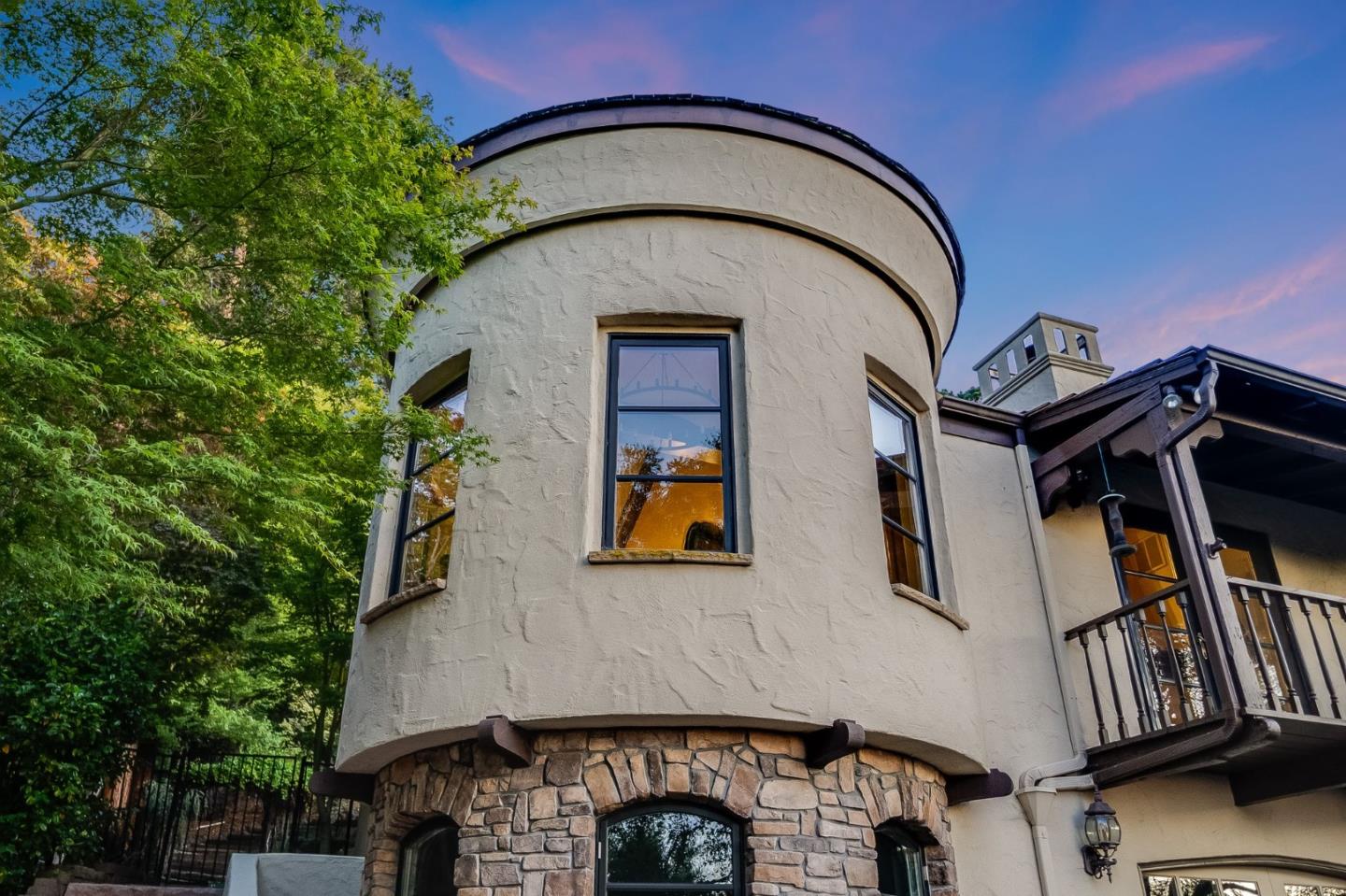 Detail Gallery Image 5 of 70 For 11510 Summit Wood Rd, Los Altos Hills,  CA 94022 - 5 Beds | 6 Baths