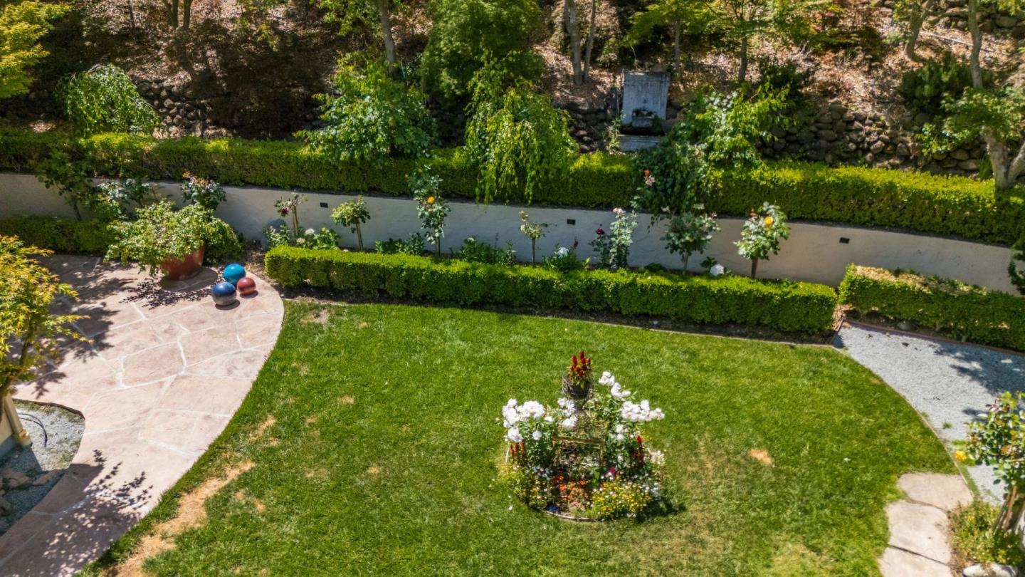 Detail Gallery Image 67 of 70 For 11510 Summit Wood Rd, Los Altos Hills,  CA 94022 - 5 Beds | 6 Baths