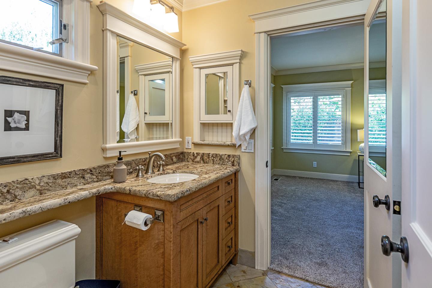 Detail Gallery Image 16 of 40 For 587 Sequoia Ave, Redwood City,  CA 94061 - 5 Beds | 4 Baths