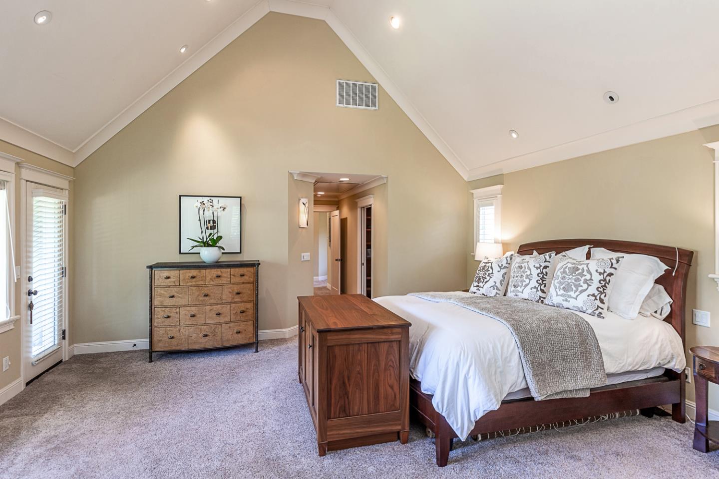 Detail Gallery Image 19 of 40 For 587 Sequoia Ave, Redwood City,  CA 94061 - 5 Beds | 4 Baths