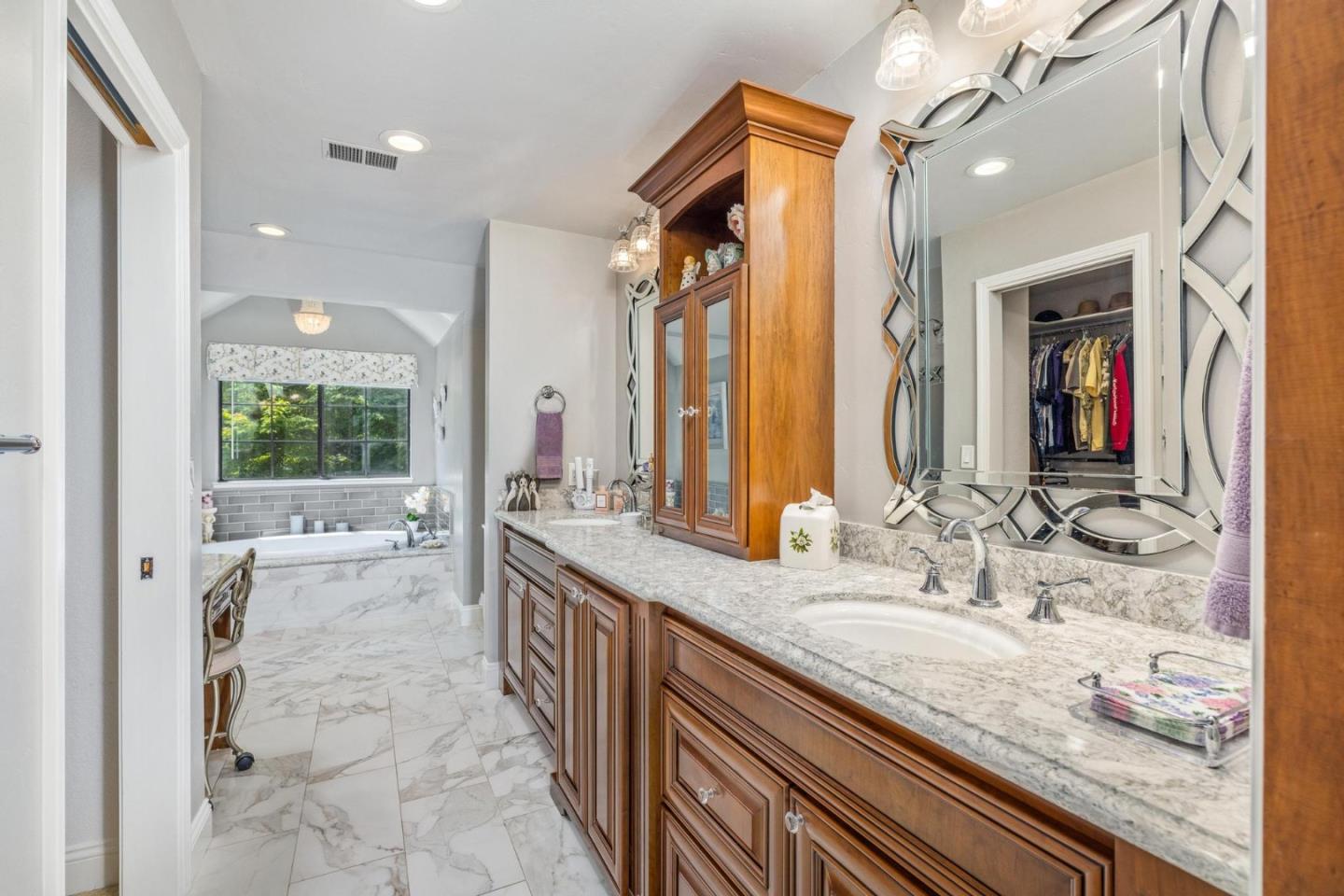 Detail Gallery Image 37 of 57 For 1109 Foxhurst Way, San Jose,  CA 95120 - 5 Beds | 3 Baths