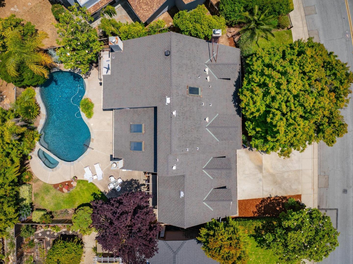 Detail Gallery Image 7 of 57 For 1109 Foxhurst Way, San Jose,  CA 95120 - 5 Beds | 3 Baths