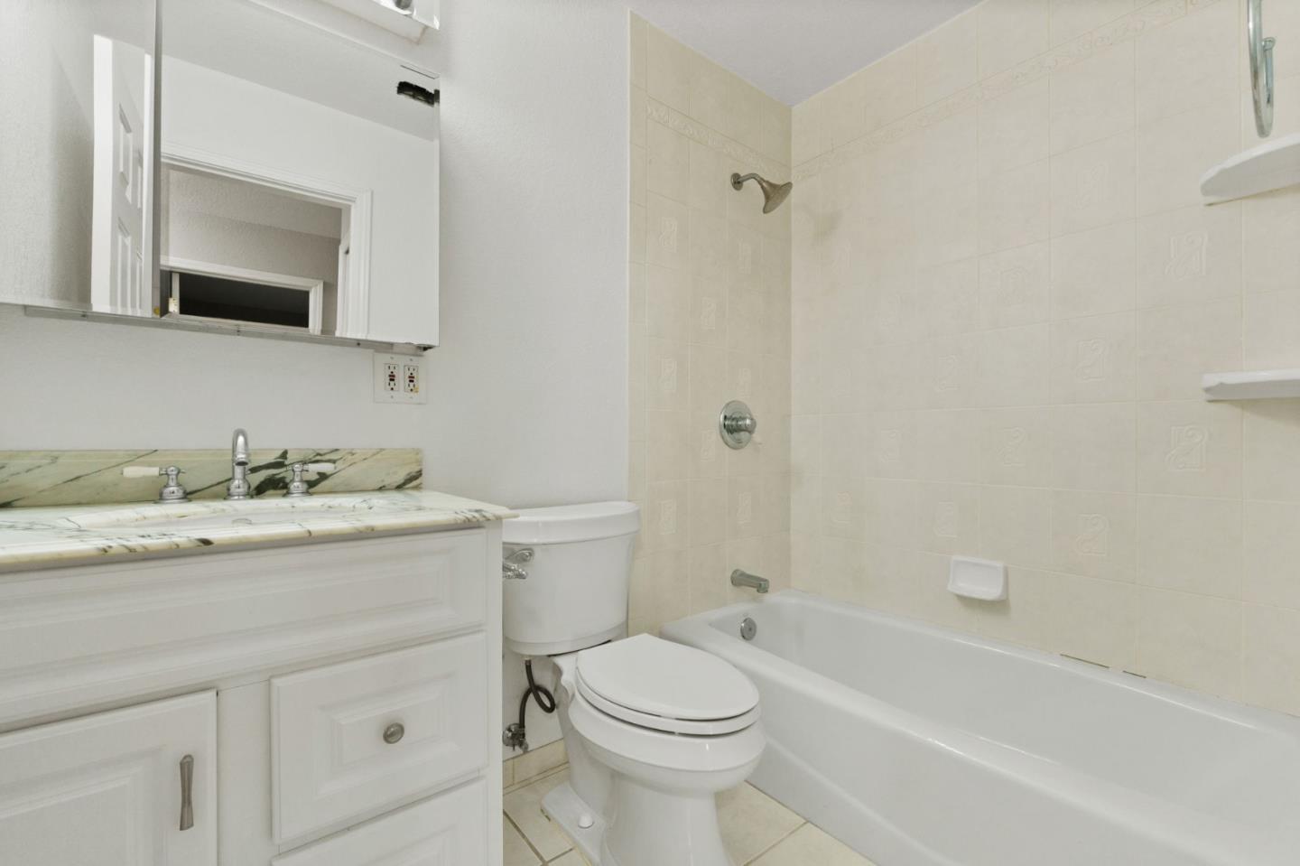 Detail Gallery Image 22 of 37 For 861 Mulcaster Ct, San Jose,  CA 95136 - 4 Beds | 2 Baths
