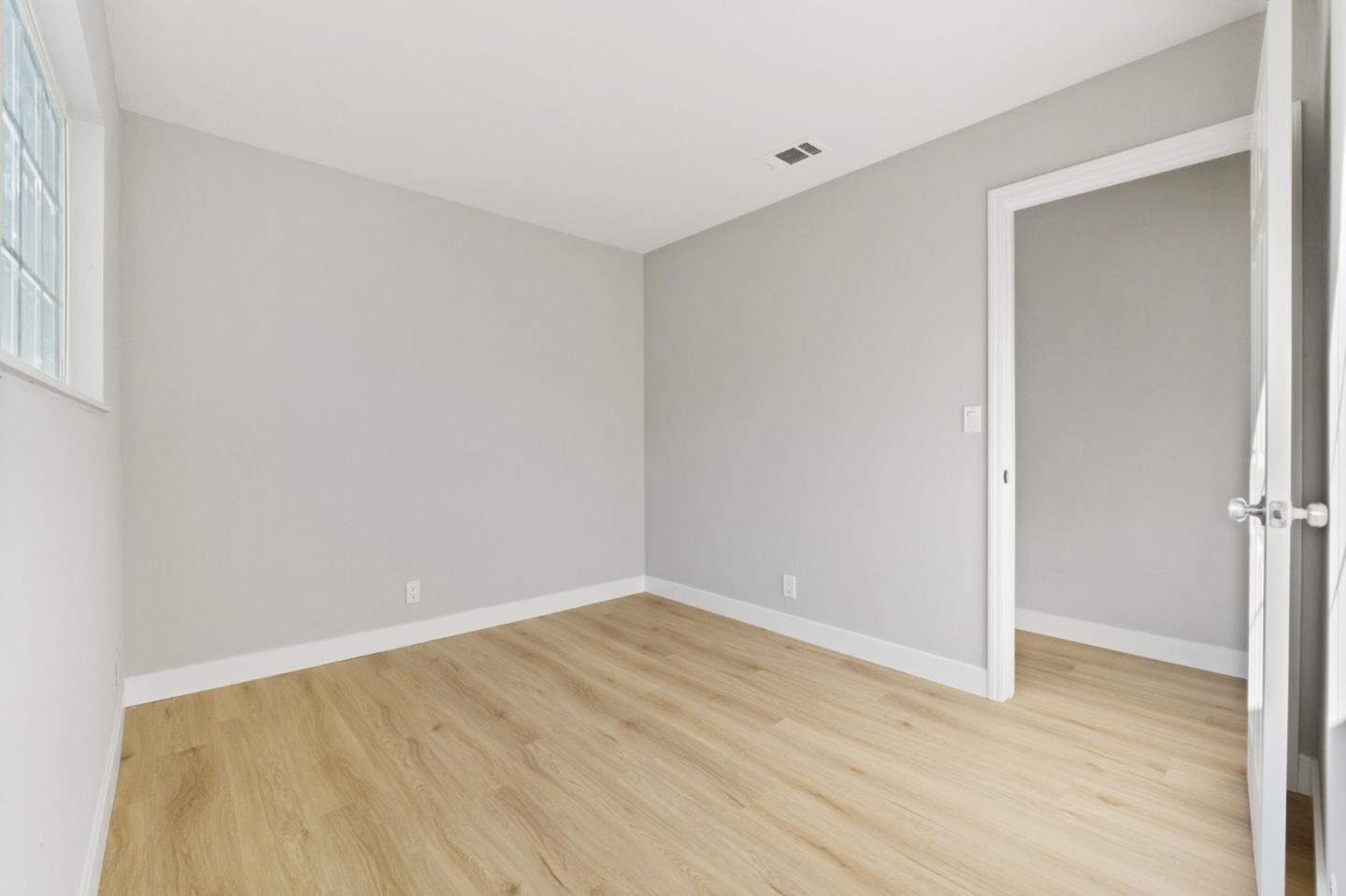 Detail Gallery Image 28 of 37 For 861 Mulcaster Ct, San Jose,  CA 95136 - 4 Beds | 2 Baths
