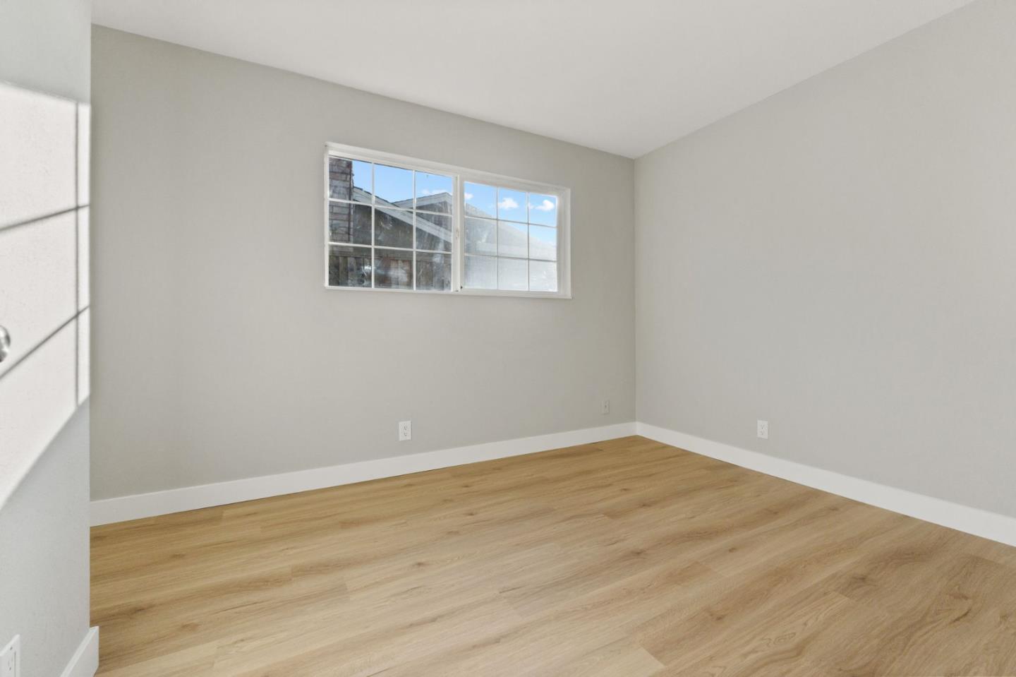 Detail Gallery Image 30 of 37 For 861 Mulcaster Ct, San Jose,  CA 95136 - 4 Beds | 2 Baths
