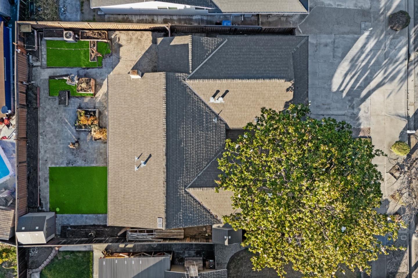 Detail Gallery Image 36 of 37 For 861 Mulcaster Ct, San Jose,  CA 95136 - 4 Beds | 2 Baths