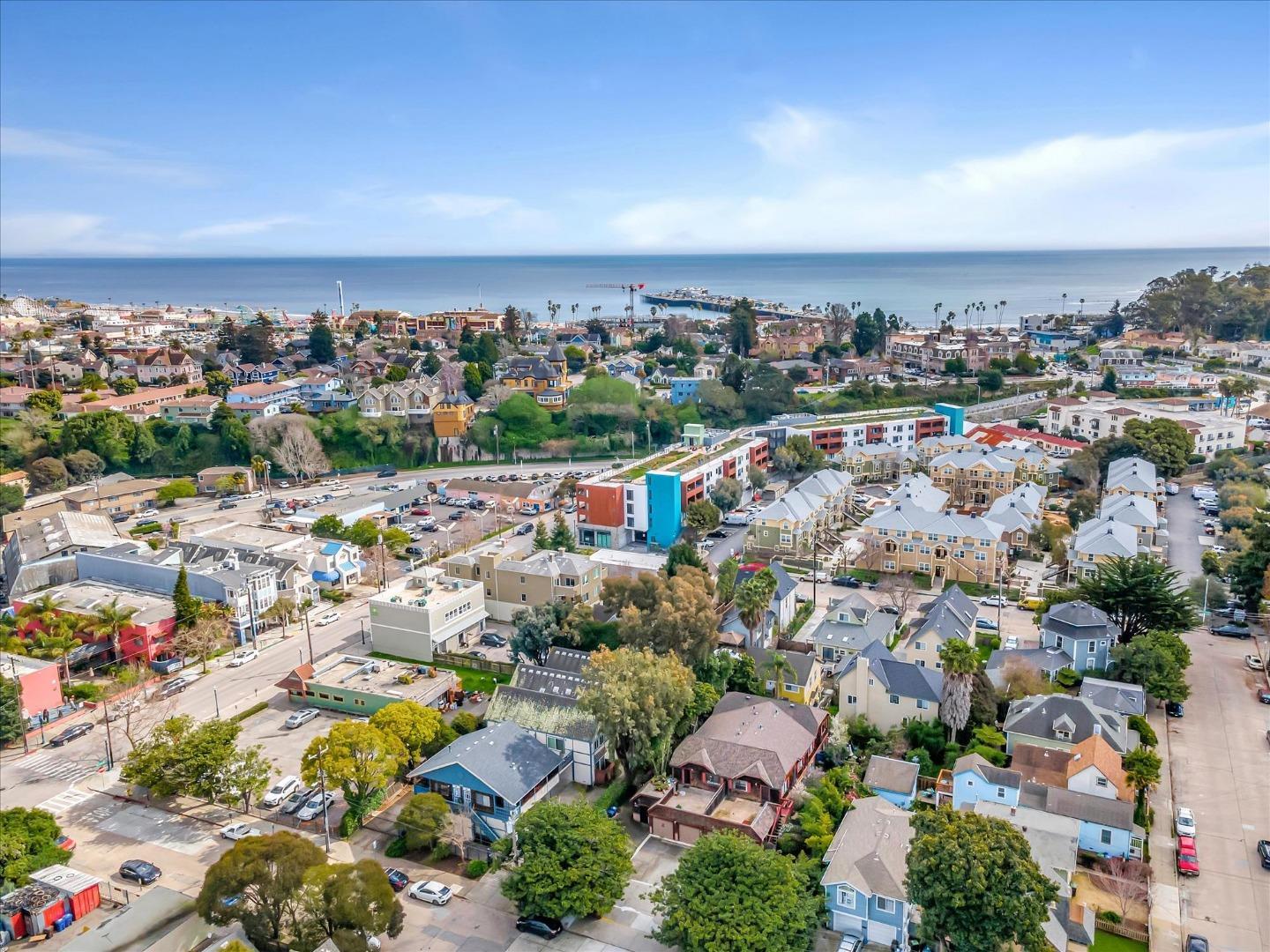 Detail Gallery Image 52 of 54 For 126 Cedar St, Santa Cruz,  CA 95060 - 3 Beds | 2 Baths
