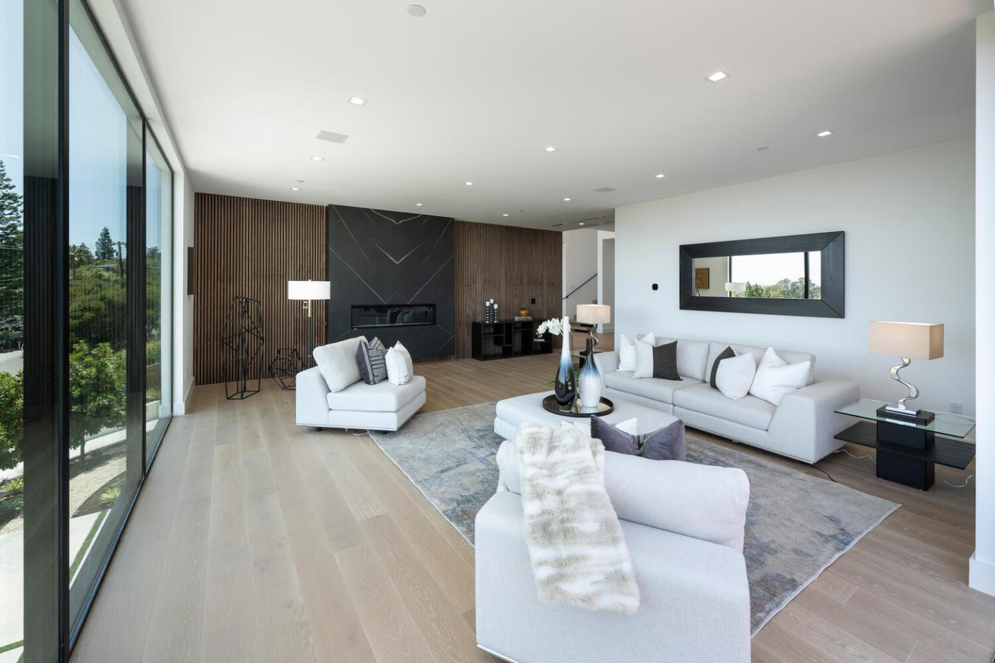 Detail Gallery Image 18 of 91 For 3964 Jefferson Ave, Redwood City,  CA 94062 - 5 Beds | 4/1 Baths