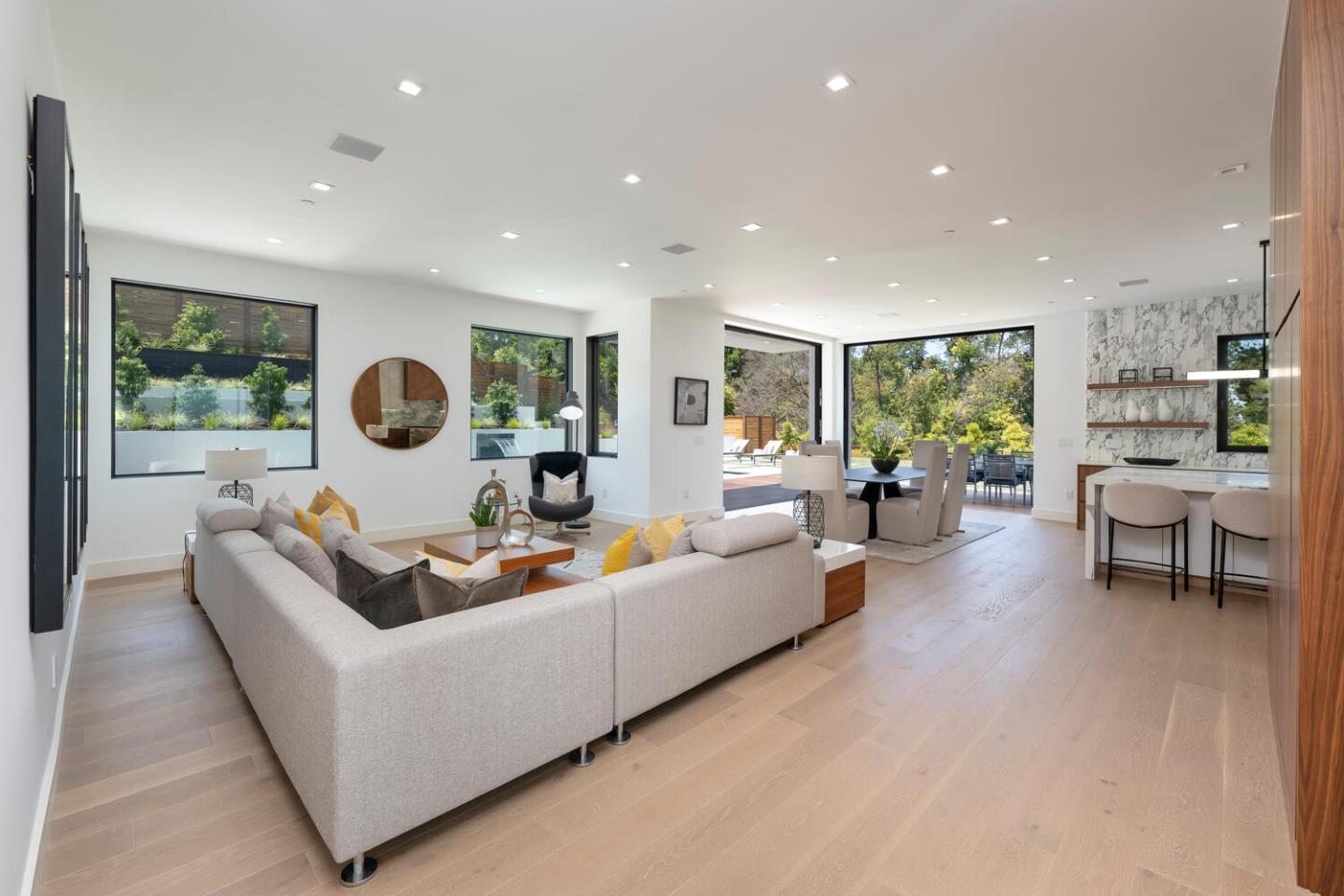 Detail Gallery Image 19 of 91 For 3964 Jefferson Ave, Redwood City,  CA 94062 - 5 Beds | 4/1 Baths