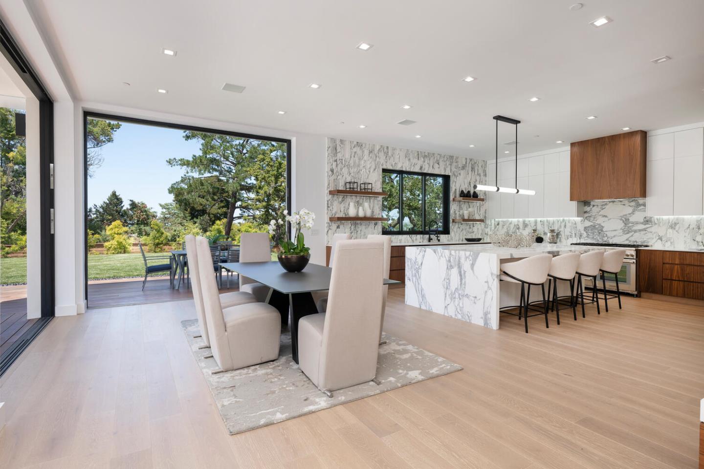 Detail Gallery Image 22 of 91 For 3964 Jefferson Ave, Redwood City,  CA 94062 - 5 Beds | 4/1 Baths