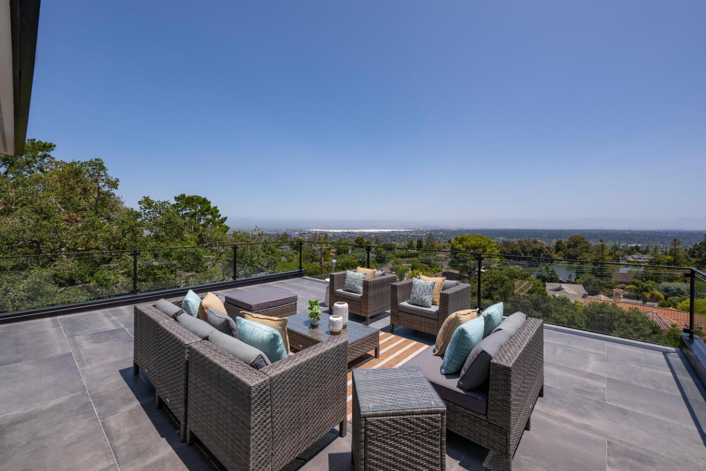 Detail Gallery Image 45 of 91 For 3964 Jefferson Ave, Redwood City,  CA 94062 - 5 Beds | 4/1 Baths
