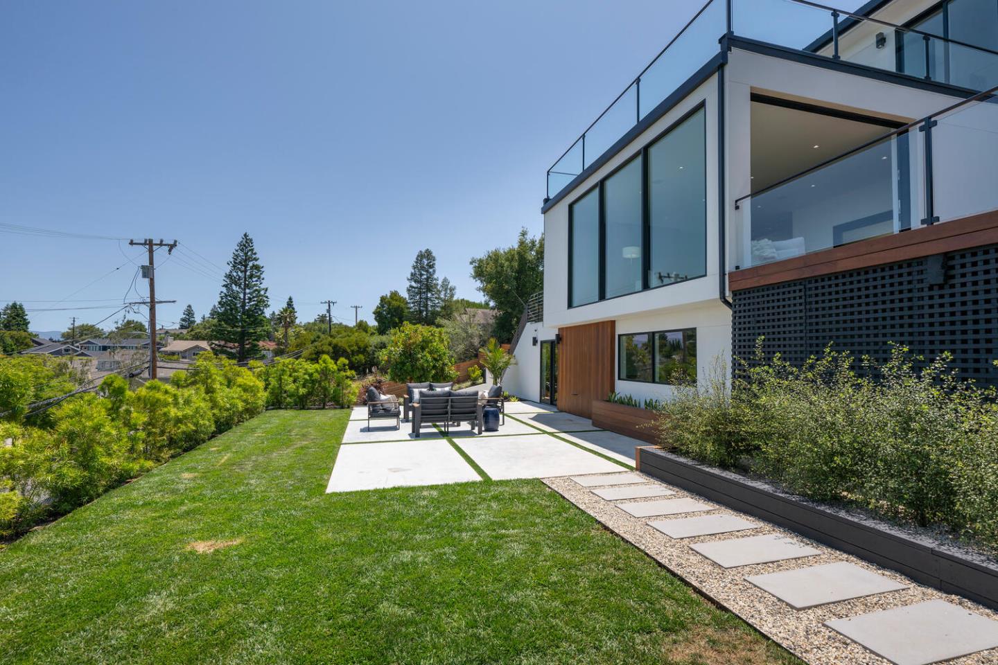 Detail Gallery Image 60 of 91 For 3964 Jefferson Ave, Redwood City,  CA 94062 - 5 Beds | 4/1 Baths