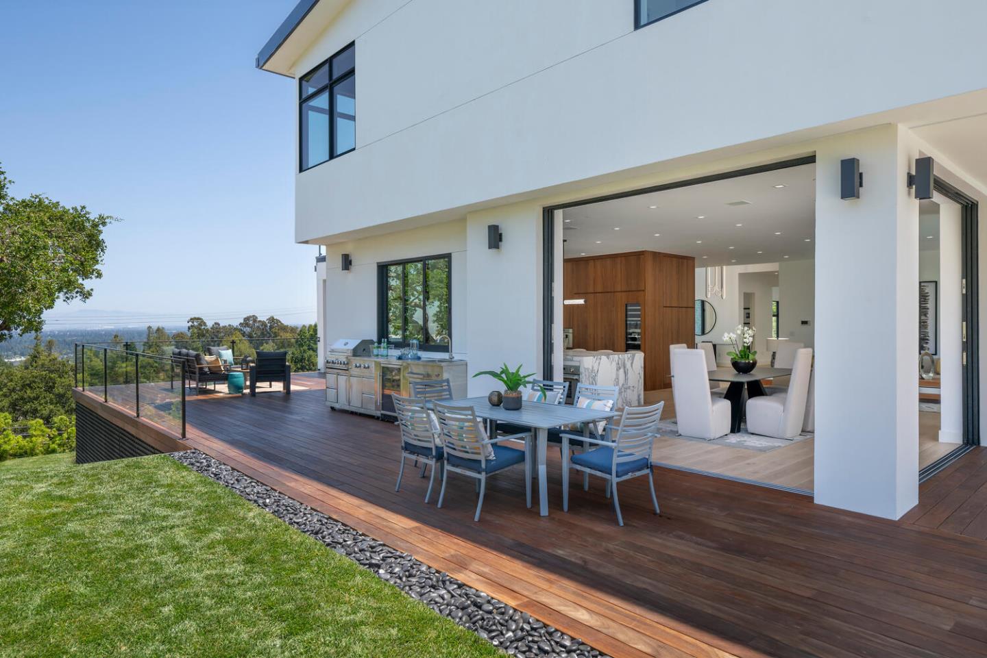 Detail Gallery Image 69 of 91 For 3964 Jefferson Ave, Redwood City,  CA 94062 - 5 Beds | 4/1 Baths