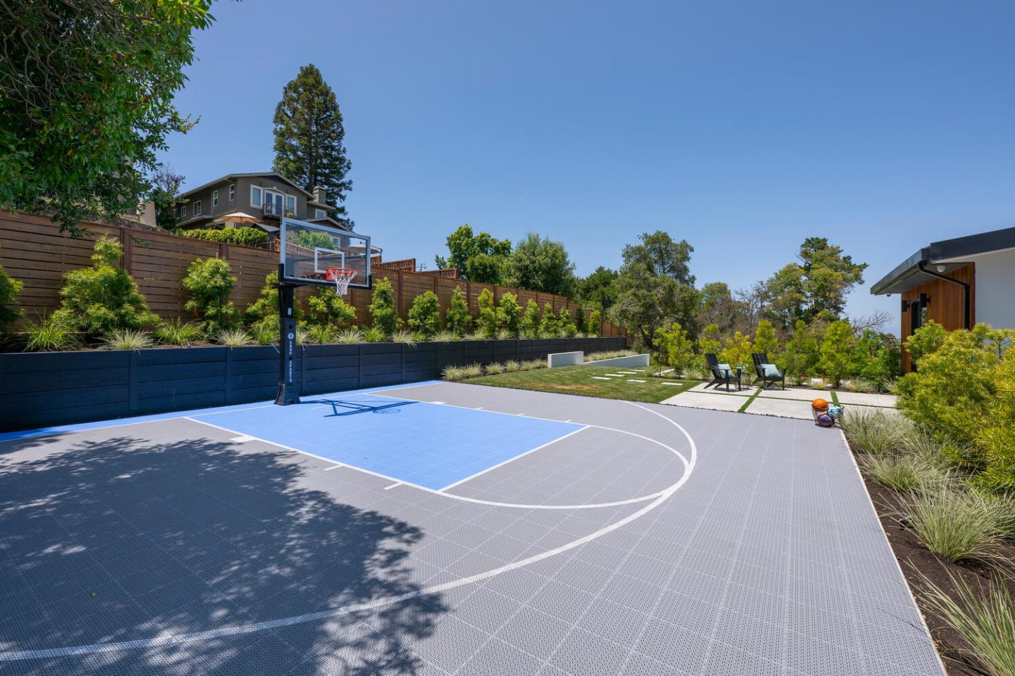 Detail Gallery Image 77 of 91 For 3964 Jefferson Ave, Redwood City,  CA 94062 - 5 Beds | 4/1 Baths
