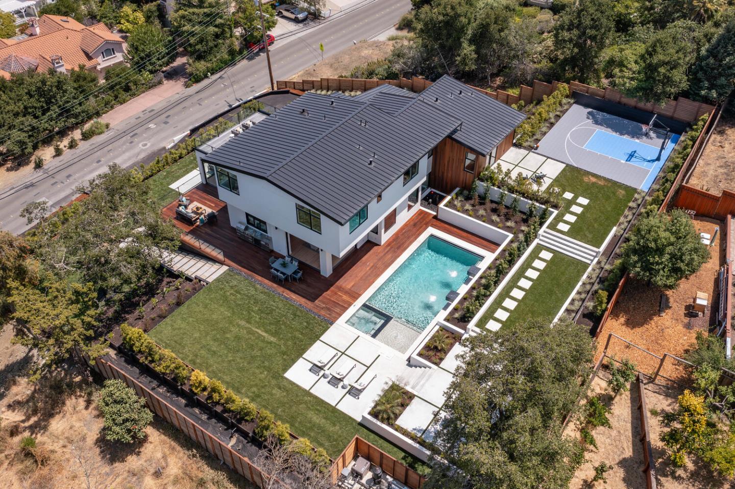 Detail Gallery Image 87 of 91 For 3964 Jefferson Ave, Redwood City,  CA 94062 - 5 Beds | 4/1 Baths
