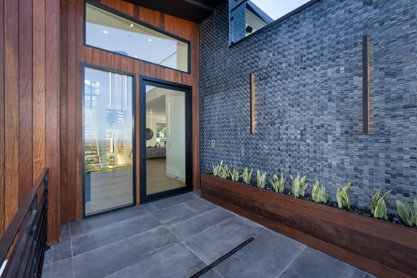 Detail Gallery Image 9 of 91 For 3964 Jefferson Ave, Redwood City,  CA 94062 - 5 Beds | 4/1 Baths