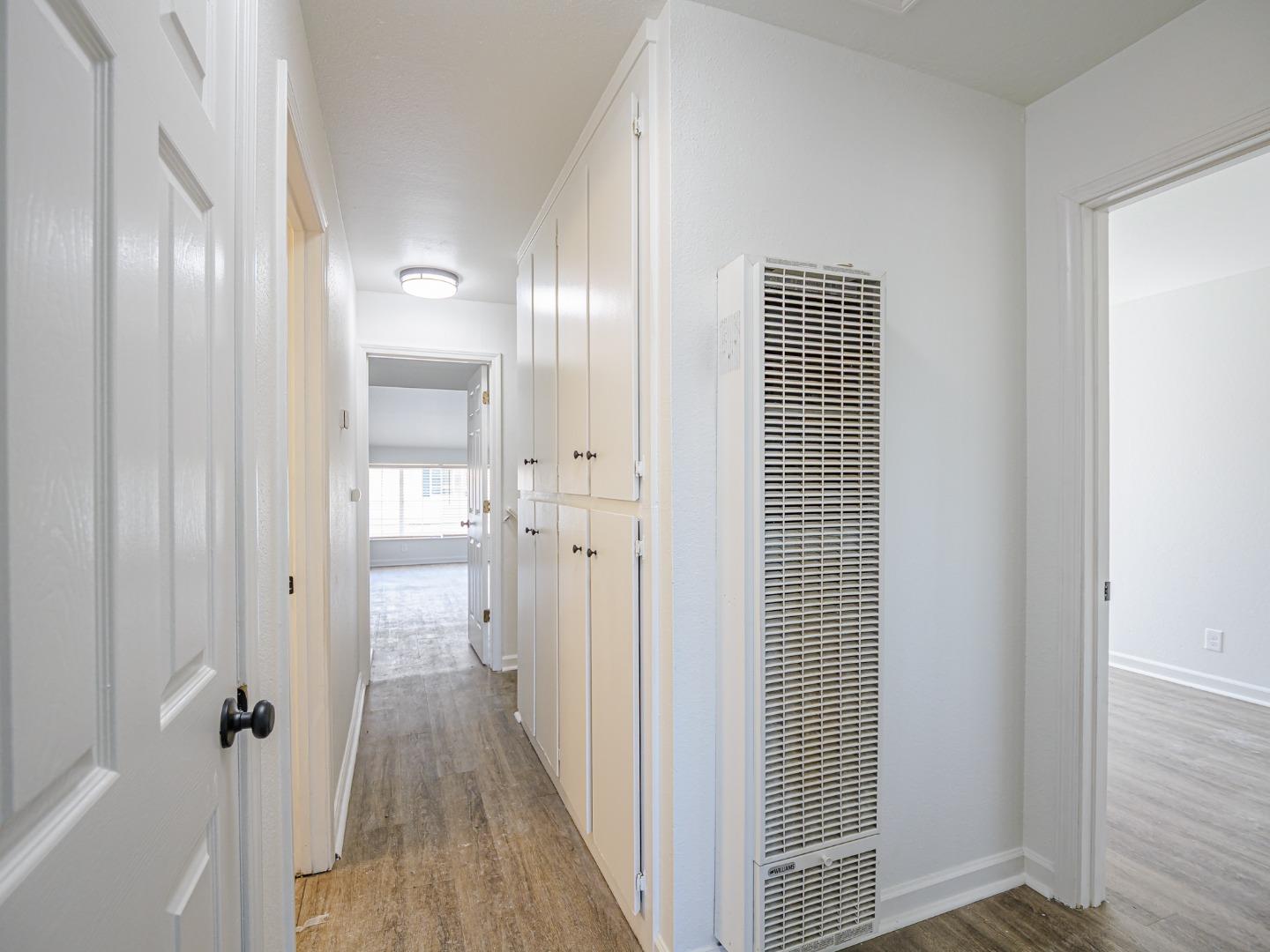 Detail Gallery Image 21 of 36 For 914 Acosta Plz #83,  Salinas,  CA 93905 - 4 Beds | 1/1 Baths