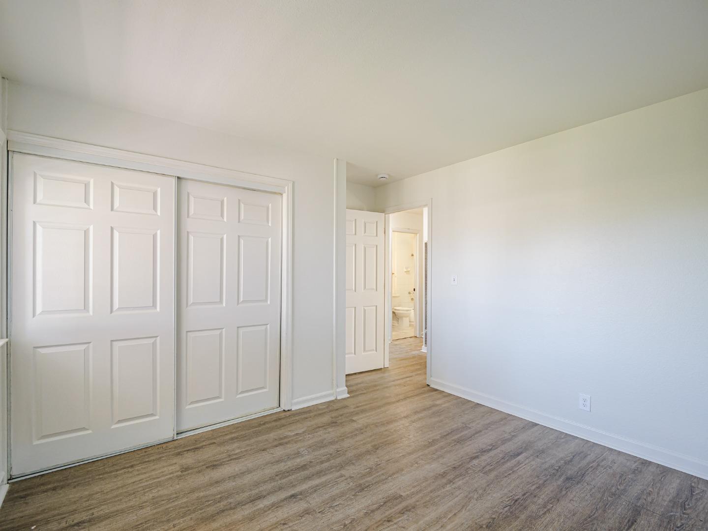 Detail Gallery Image 25 of 36 For 914 Acosta Plz #83,  Salinas,  CA 93905 - 4 Beds | 1/1 Baths