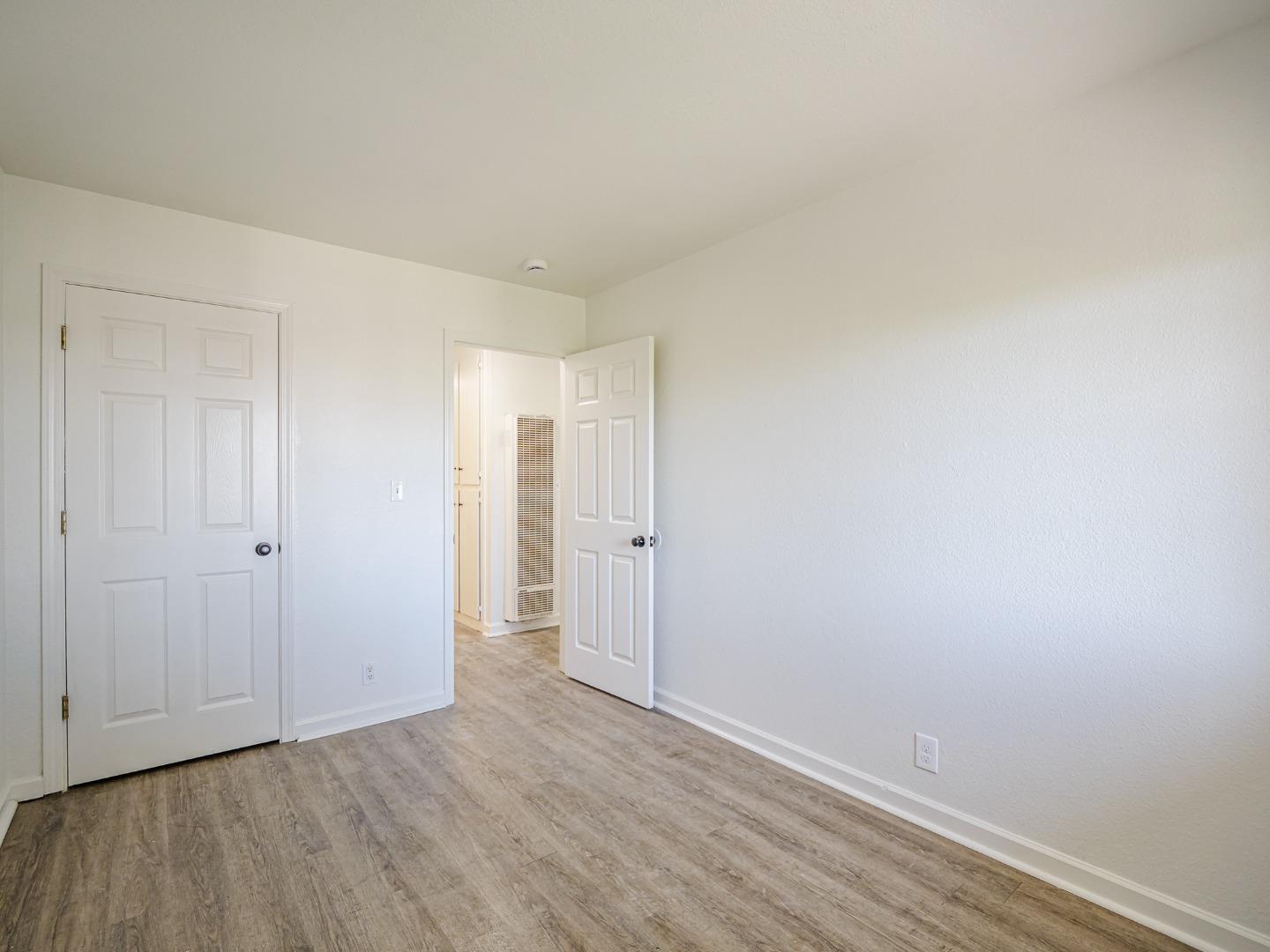 Detail Gallery Image 27 of 36 For 914 Acosta Plz #83,  Salinas,  CA 93905 - 4 Beds | 1/1 Baths