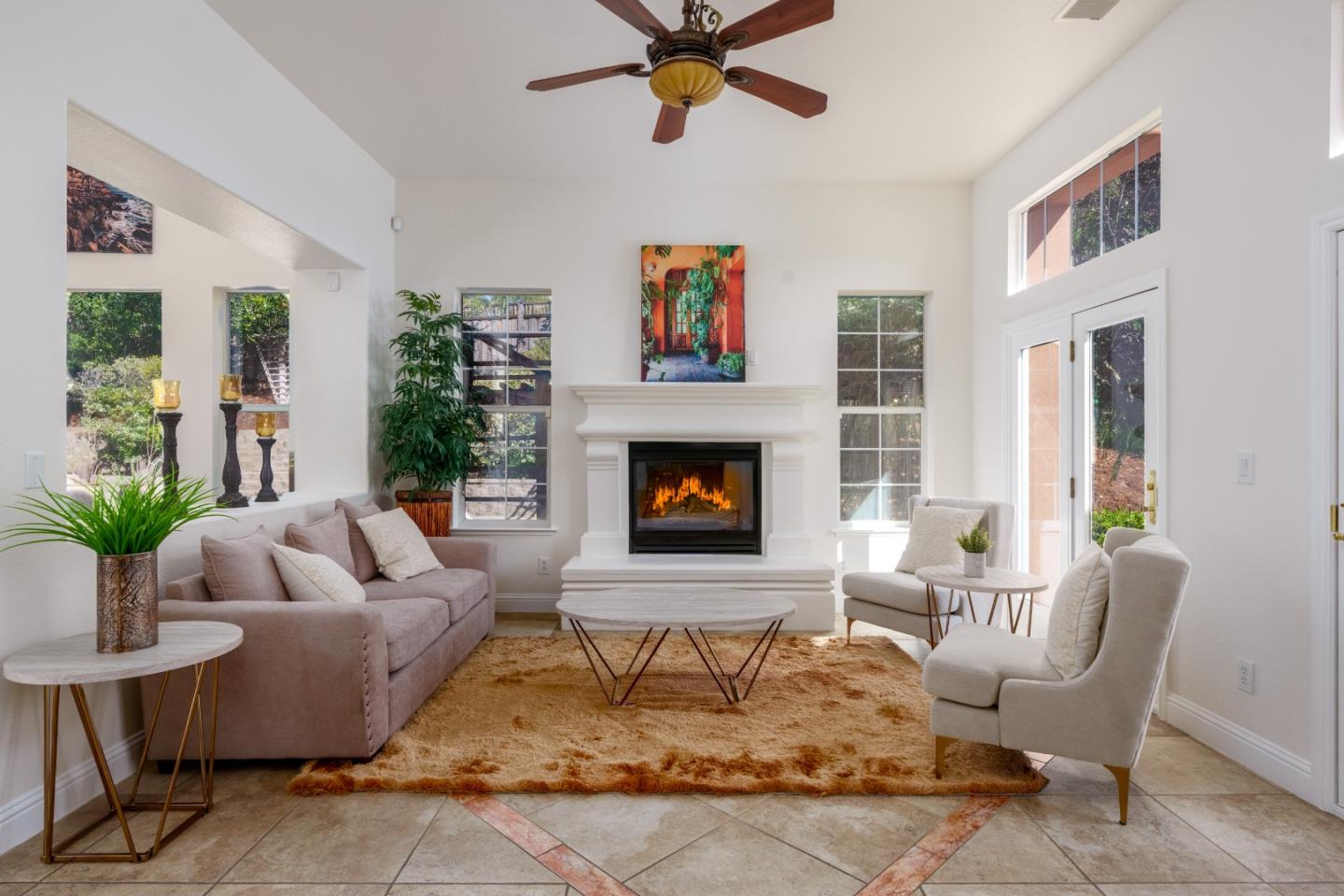Detail Gallery Image 2 of 15 For 2228 Terrena Valley Dr, San Jose,  CA 95121 - 5 Beds | 3/1 Baths