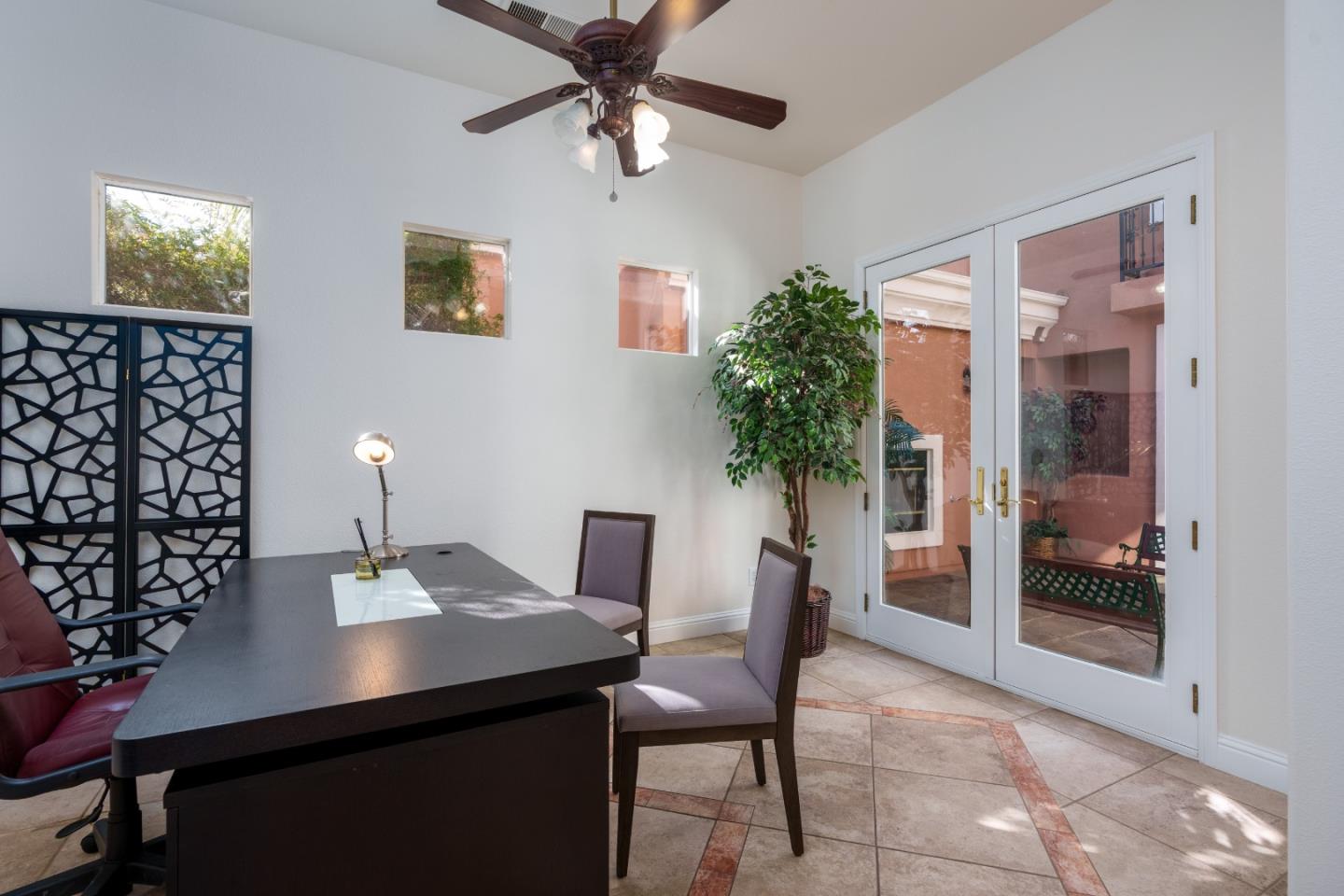 Detail Gallery Image 3 of 15 For 2228 Terrena Valley Dr, San Jose,  CA 95121 - 5 Beds | 3/1 Baths