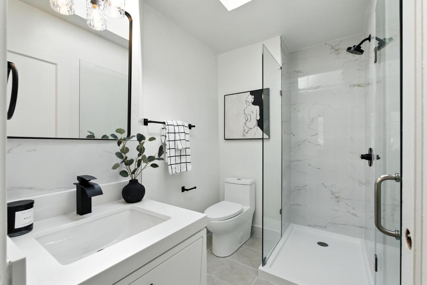 Detail Gallery Image 21 of 36 For 155 Bridgeview Dr, San Francisco,  CA 94124 - 3 Beds | 3 Baths
