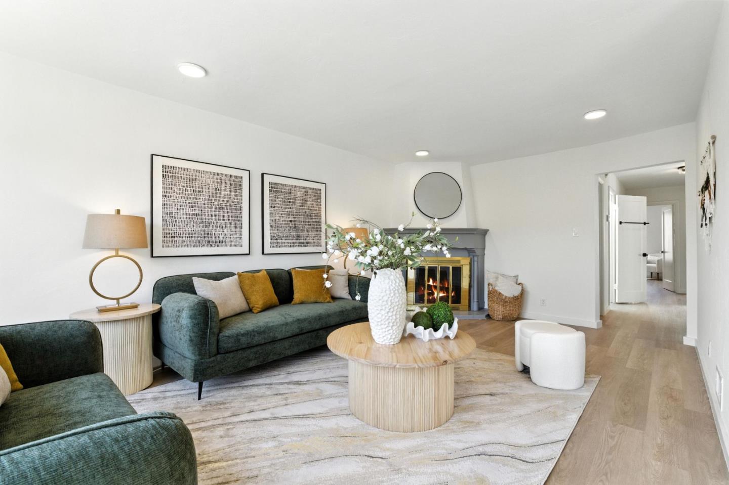Detail Gallery Image 8 of 36 For 155 Bridgeview Dr, San Francisco,  CA 94124 - 3 Beds | 3 Baths