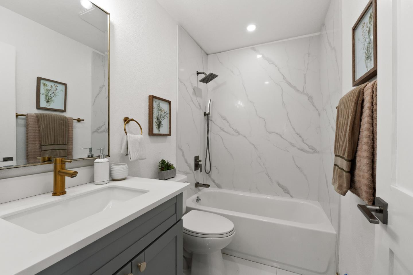 Detail Gallery Image 16 of 39 For 24675 Joanne St, Hayward,  CA 94544 - 4 Beds | 3 Baths