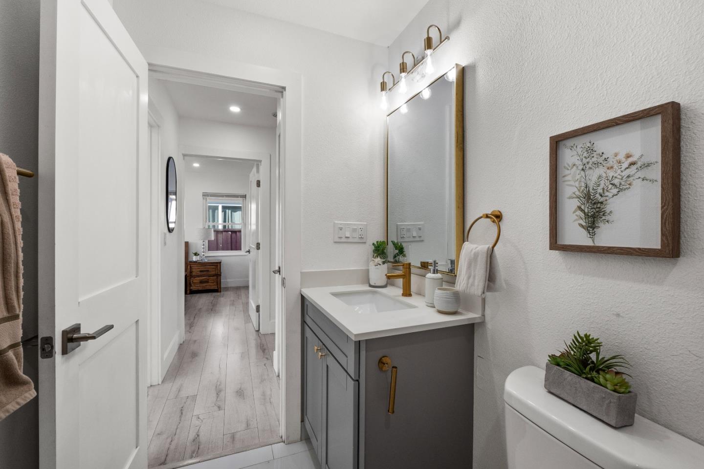 Detail Gallery Image 17 of 39 For 24675 Joanne St, Hayward,  CA 94544 - 4 Beds | 3 Baths