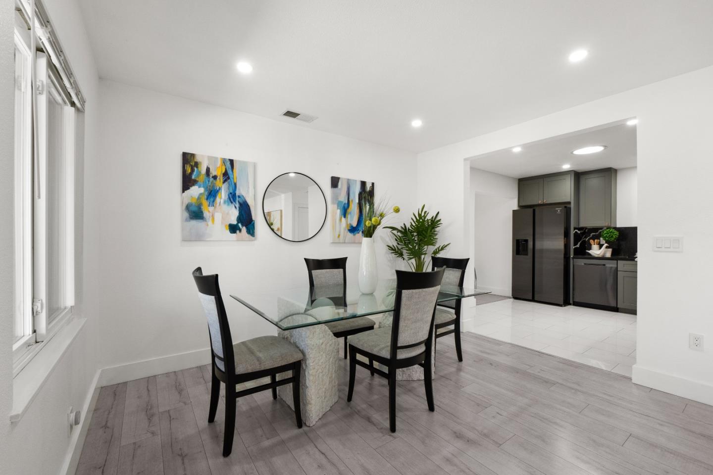 Detail Gallery Image 5 of 39 For 24675 Joanne St, Hayward,  CA 94544 - 4 Beds | 3 Baths