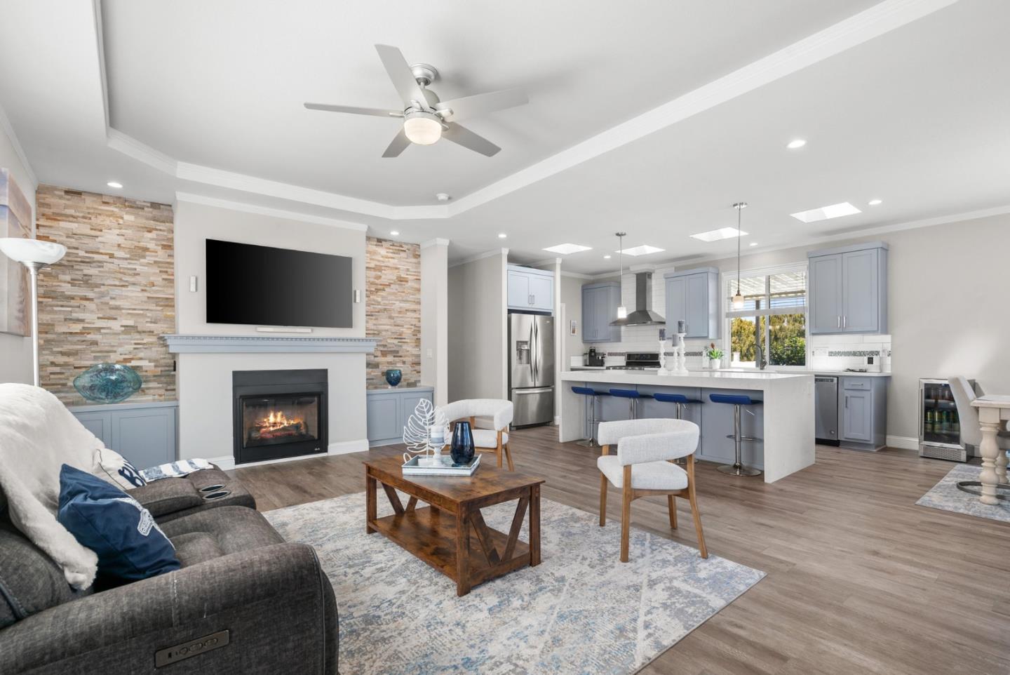 Detail Gallery Image 1 of 60 For 444 Whispering Pines Dr #47,  Scotts Valley,  CA 95066 - 3 Beds | 2 Baths