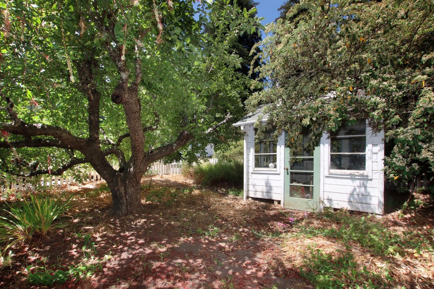 Detail Gallery Image 5 of 29 For 324 Laurel Dr, Felton,  CA 95018 - 2 Beds | 1 Baths